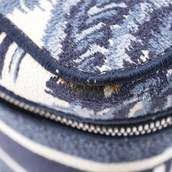 DIOR White Bag - Picture 9 of 15